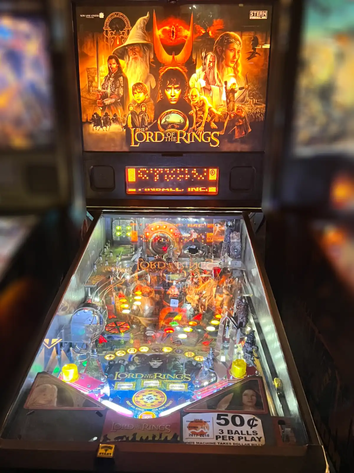 The Lord of the Rings pinball machine